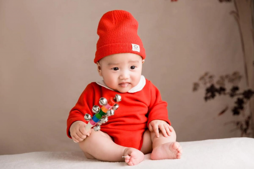 宁德六个月宝宝总是摇头